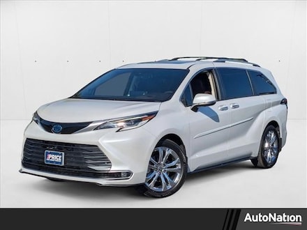 2023 Toyota Sienna Platinum Van Passenger Van