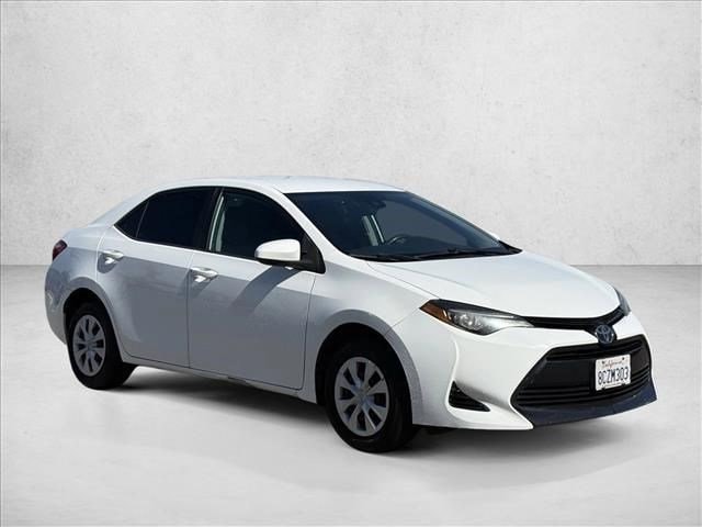 2017 Toyota Corolla L photo 3