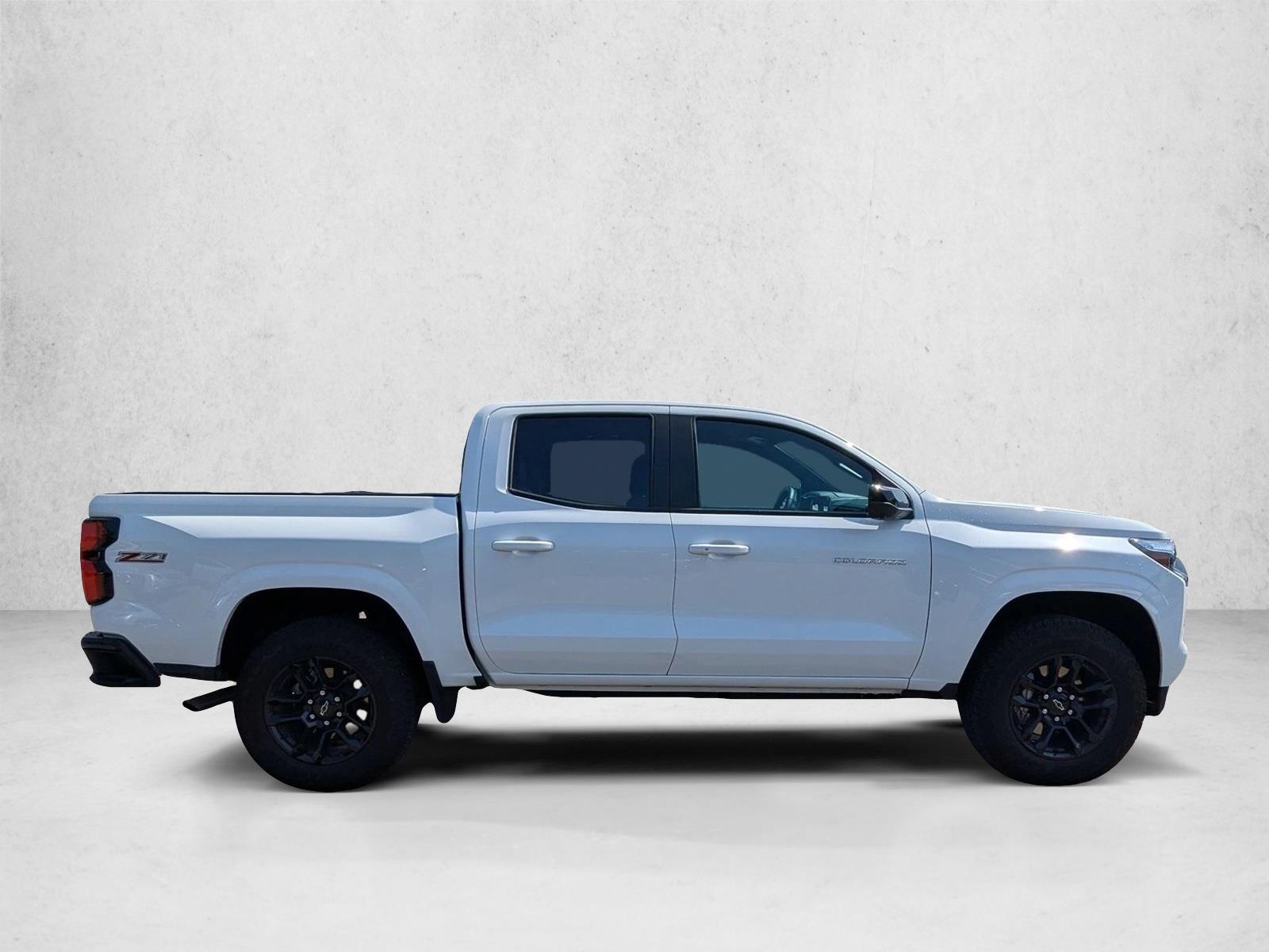 2025 Chevrolet Colorado 4WD Z71 photo 4