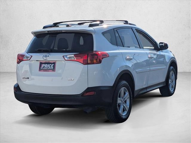 2014 Toyota RAV4 XLE photo 4