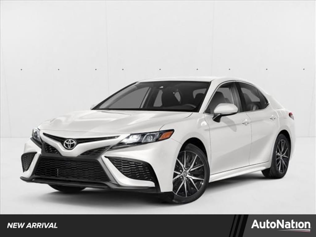 Used 2022 Toyota Camry SE Sedan