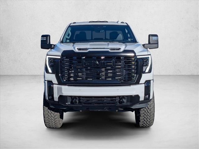 2024 Gmc Sierra 3500 HD Denali photo 2