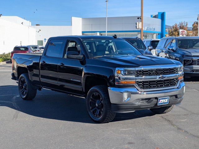 2017 Chevrolet Silverado 1500 LT photo 3