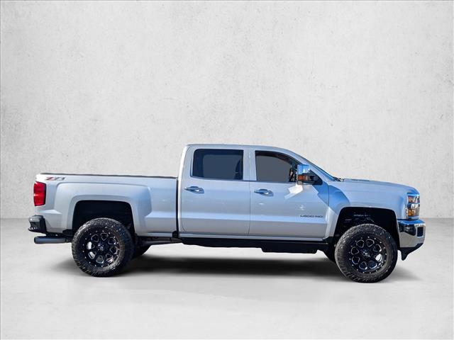 2016 Chevrolet Silverado 2500HD LTZ photo 4