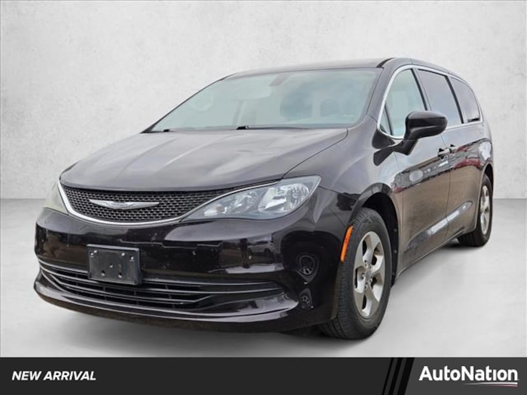 Used 2017 Chrysler Pacifica Touring Van