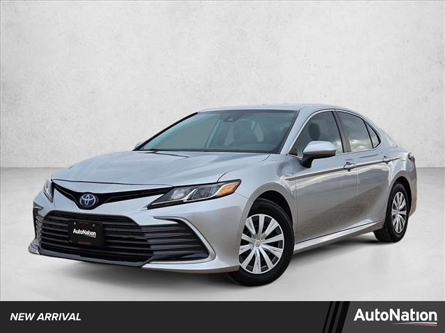 2021 Toyota Camry LE's photo