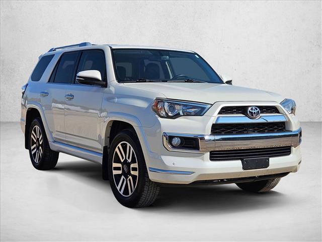2015 Toyota 4Runner SR5 photo 3