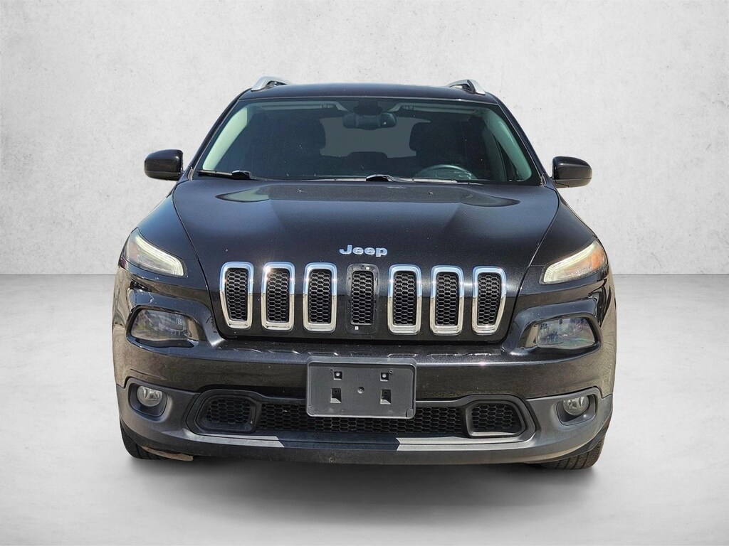 Used 2015 Jeep Cherokee Latitude FWD SUV