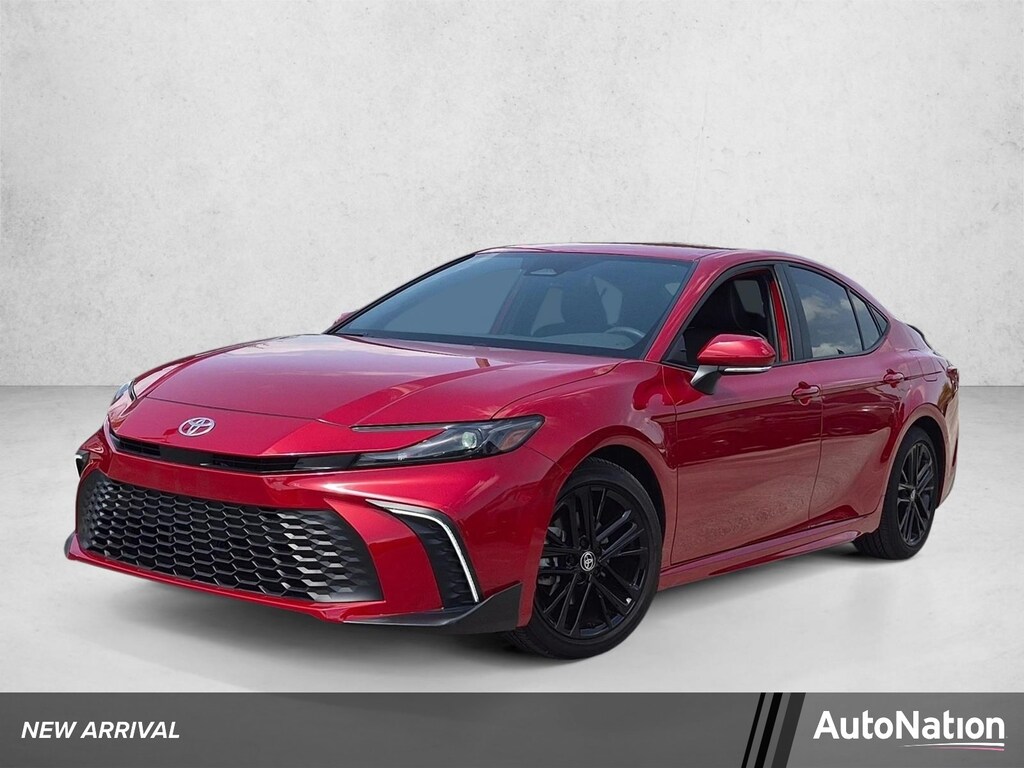 Used 2025 Toyota Camry SE Sedan