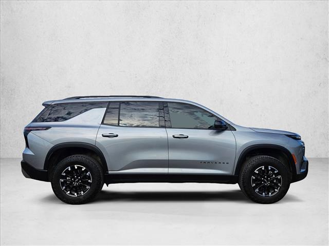 2025 Chevrolet Traverse Z71 photo 2