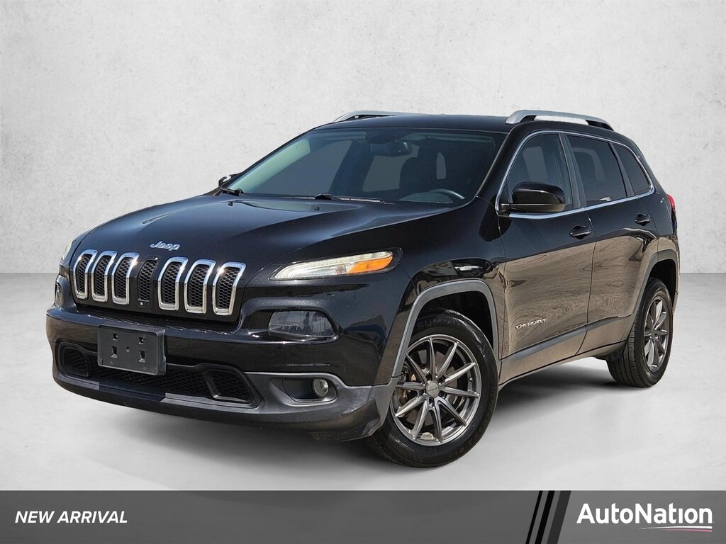 Used 2015 Jeep Cherokee Latitude FWD SUV