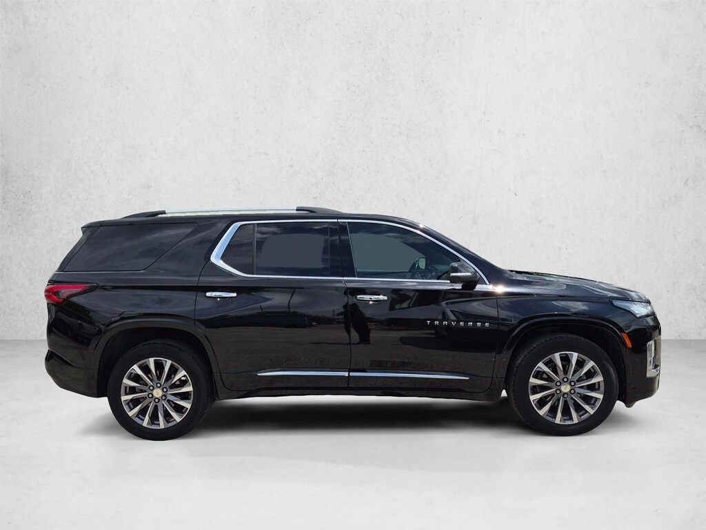 Used 2022 Chevrolet Traverse Premier SUV