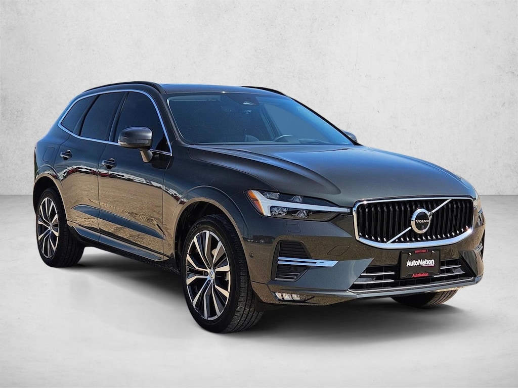 Used 2022 Volvo XC60 B5 FWD Momentum SUV