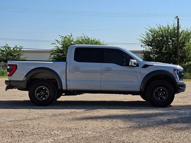 2023 Ford F-150 Raptor photo 4