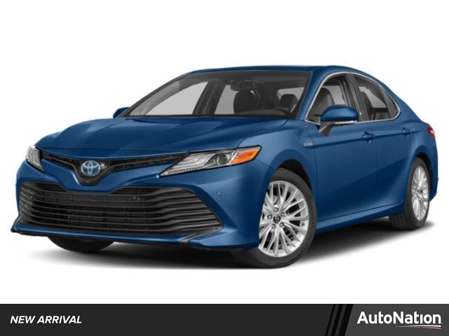 Used 2018 Toyota Camry Hybrid SE