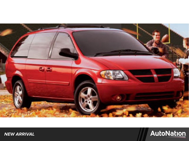 Used 2005 Dodge Caravan SXT Van