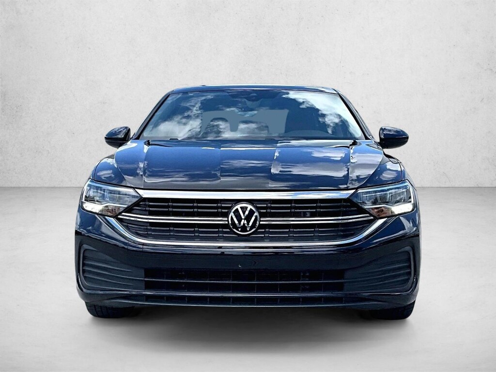 Used 2024 Volkswagen Jetta 1.5T SE Sedan
