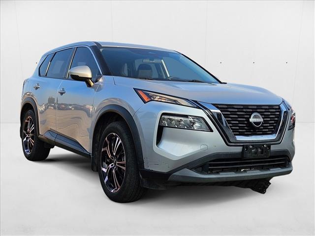 2022 Nissan Rogue SV photo 3