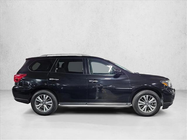 2020 Nissan Pathfinder SV photo 4