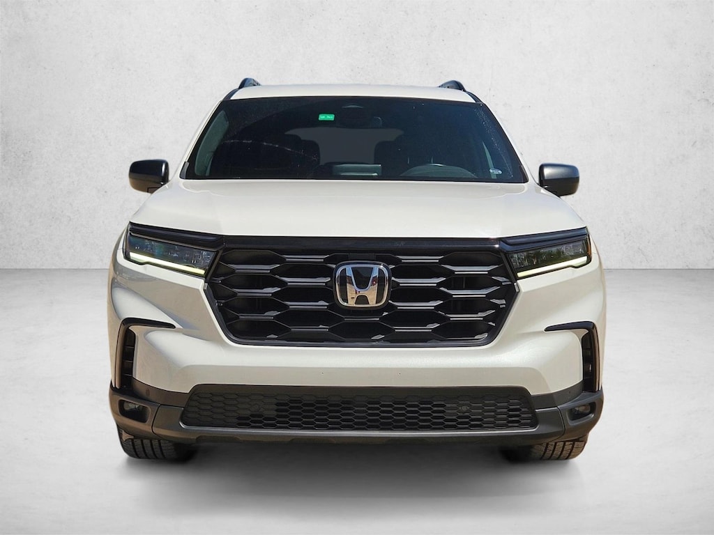 Used 2025 Honda Pilot Sport SUV