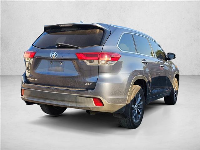 2018 Toyota Highlander SE XLE photo 3