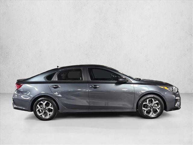 2020 Kia Forte LXS photo 4