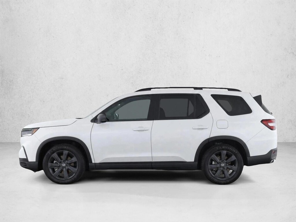 Used 2025 Honda Pilot Sport SUV