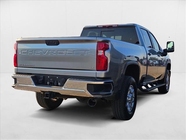 2025 Chevrolet Silverado 2500HD LT photo 4