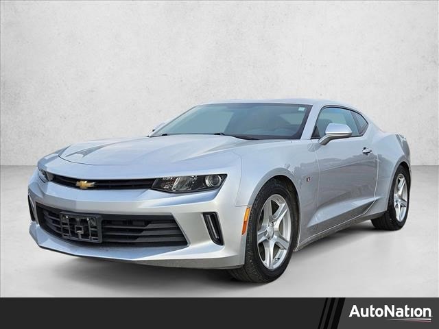 2017 Chevrolet Camaro 1LT's photo
