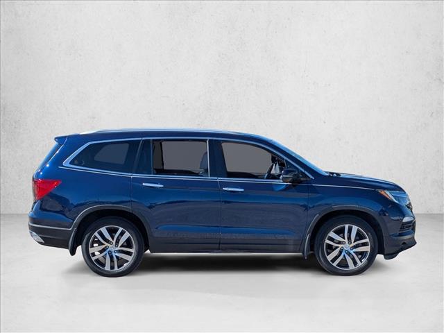 2016 Honda Pilot Elite photo 4