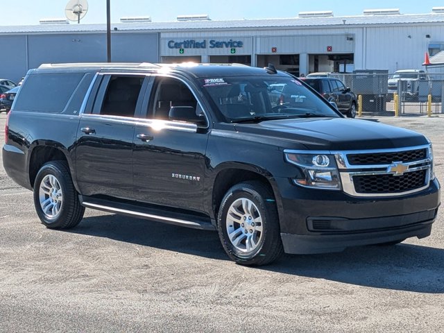 2019 Chevrolet Suburban LT photo 3