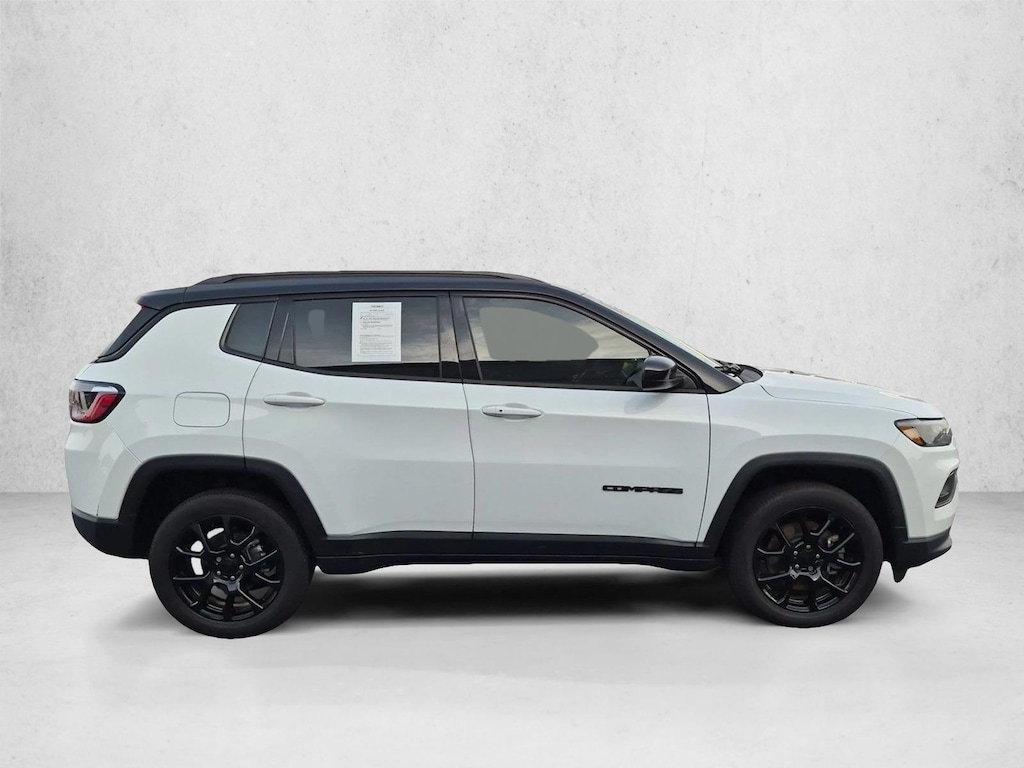 Used 2024 Jeep Compass Latitude SUV