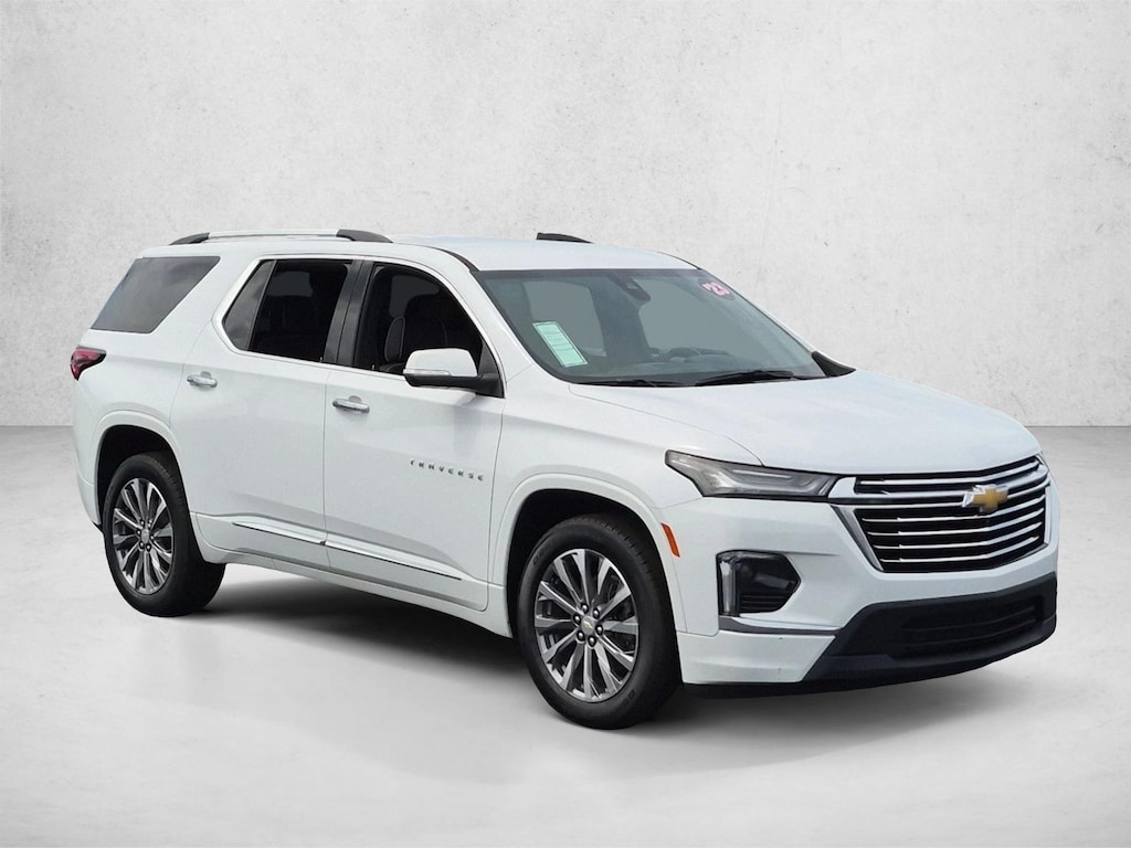 Used 2023 Chevrolet Traverse Premier SUV