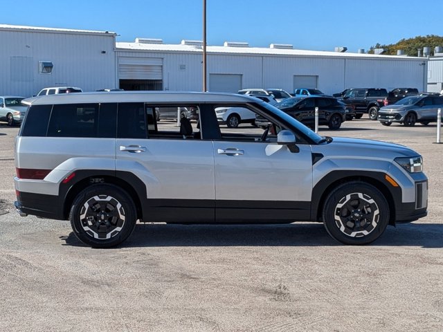 2025 Hyundai Santa Fe SE photo 4