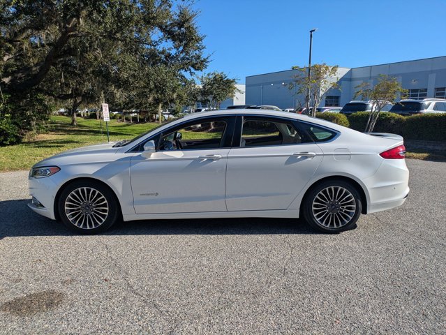 2017 Ford Fusion Hybrid Titanium photo 3