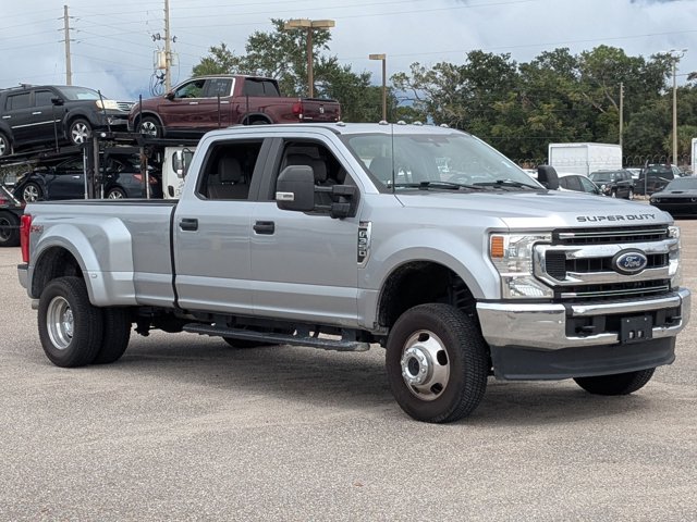 2022 Ford F-350 XL photo 3