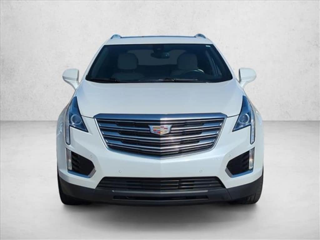 Used 2017 CADILLAC XT5 Luxury FWD SUV