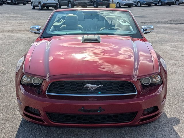 2014 Ford Mustang V6 Premium photo 2