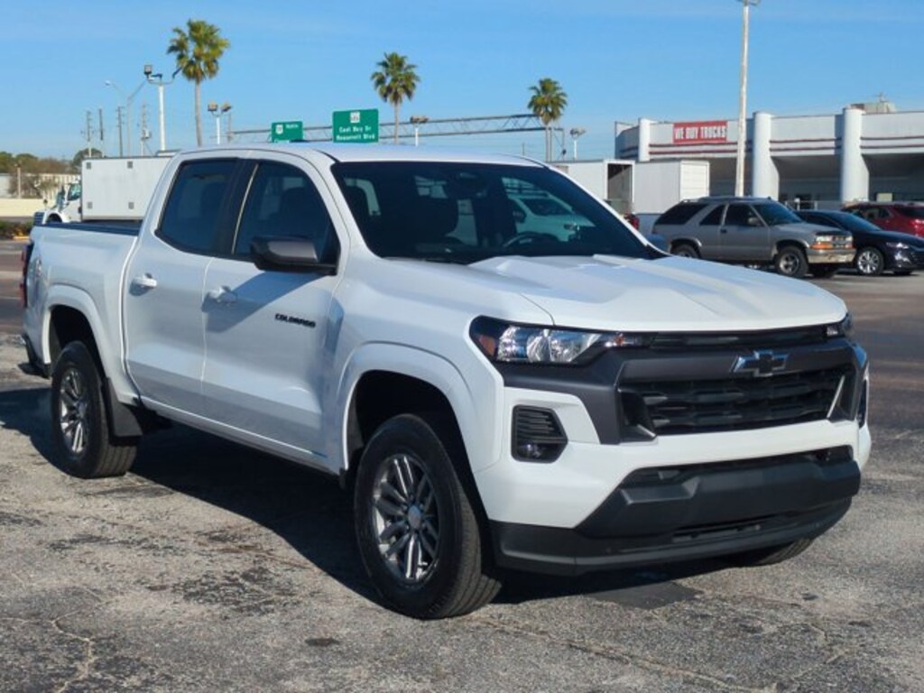 Used 2023 Chevrolet Colorado 2WD LT Truck Crew Cab