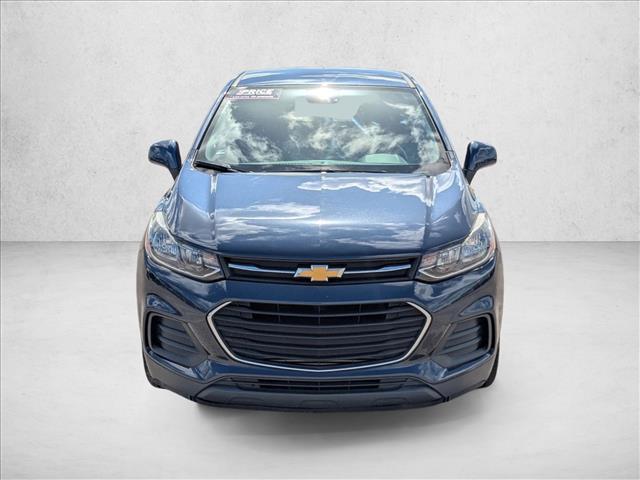 2019 Chevrolet Trax LS photo 2