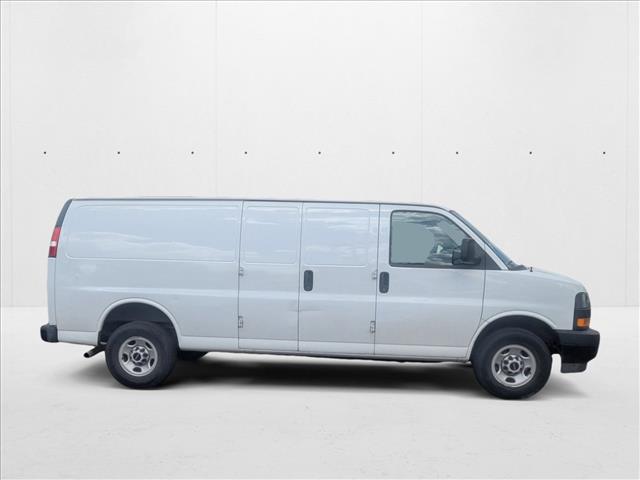 2023 Gmc Savana 2500 Cargo photo 4