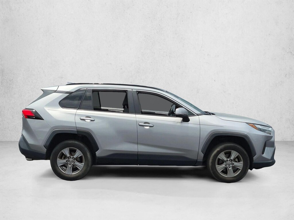 Used 2022 Toyota RAV4 XLE SUV