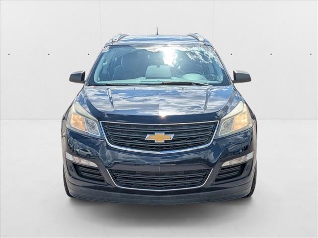 2017 Chevrolet Traverse LS photo 2