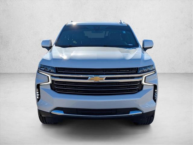 2021 Chevrolet Suburban LT photo 2