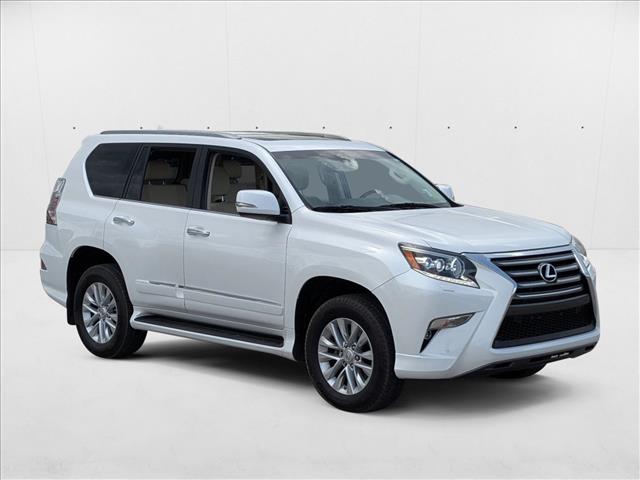 2017 Lexus GX 460 photo 3