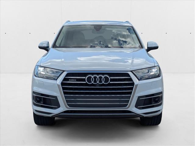 2018 Audi Q7 Premium Plus photo 2