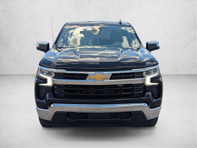 2024 Chevrolet Silverado 1500 LT photo 2