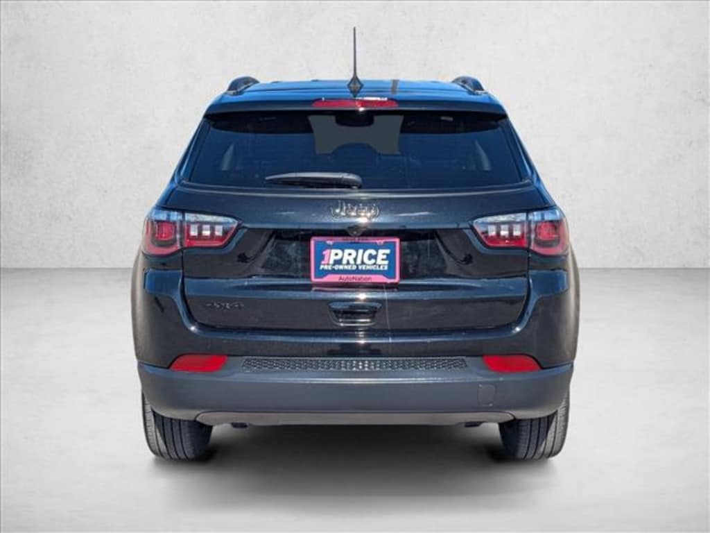 Used 2024 Jeep Compass Latitude SUV