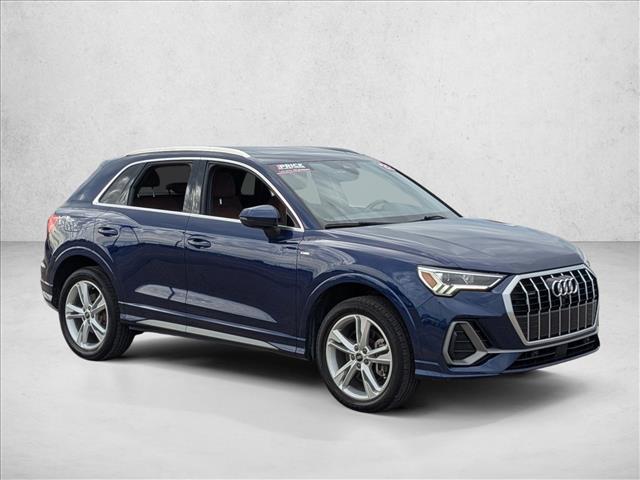 2022 Audi Q3 S line Premium Plus photo 2