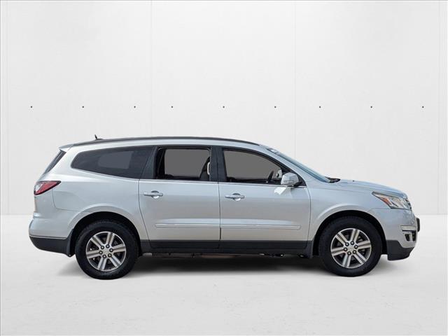 2015 Chevrolet Traverse 2LT photo 3